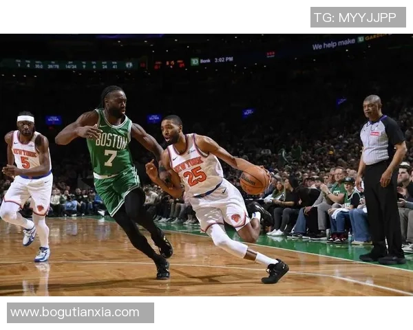 NBA常规赛：半场战罢，尼克斯以64-44抢先凯尔特人，唐斯16+6+3